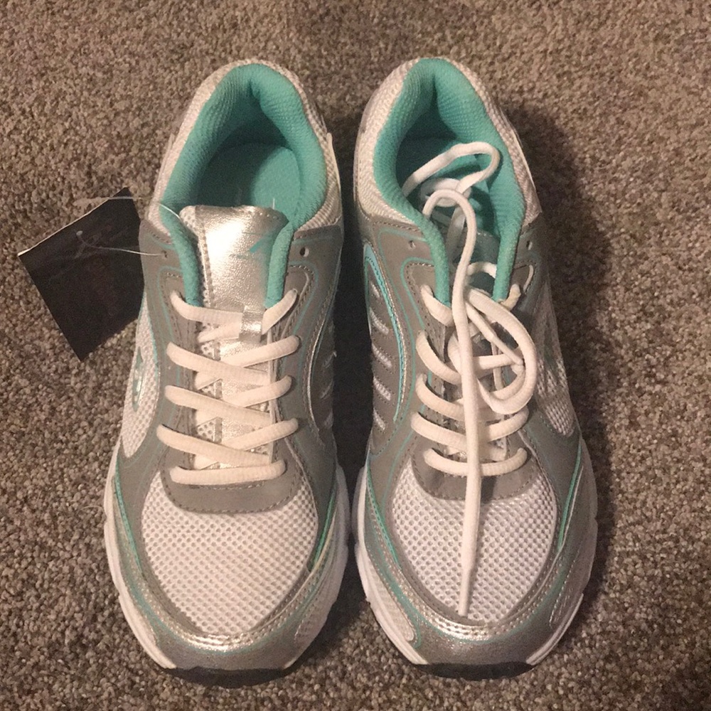 Pro Player running shoes